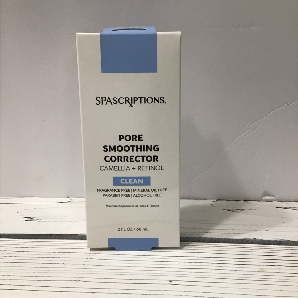 Pore Smoothing Corrector - Blue and White